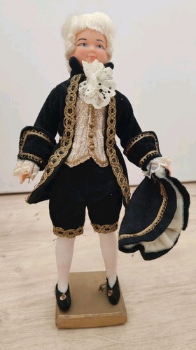 Poupée folklorique historique - poupée,