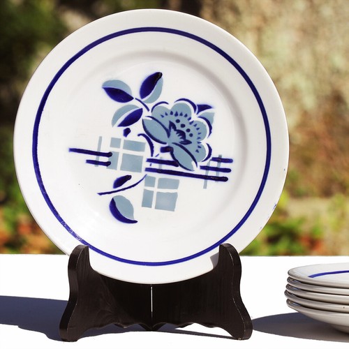 Ensemble assiettes à - assiettes,