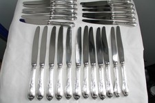 ancien couteaux métal