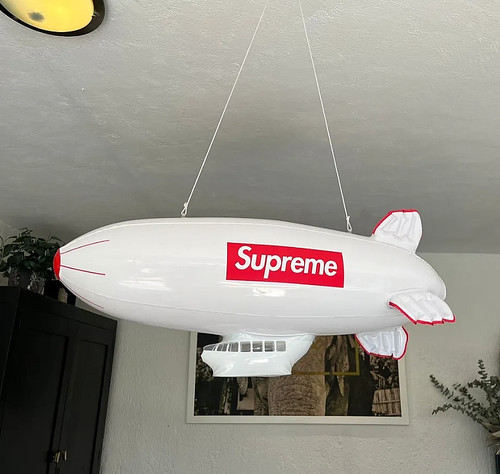 Supreme inflatable blimp fw17 - blimp,