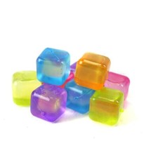 10 Glaçons en Plastique Réutilisables Cubes Pré-remplis 2,5 x 2,5 cm