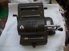 ANCIENNE MACHINE  A CALCULER BRUNSVIGA