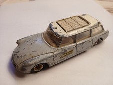 Dinky toys Citroën ID 19 ambulance n°556