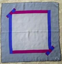 NINA RICCI  Foulard  soie  en