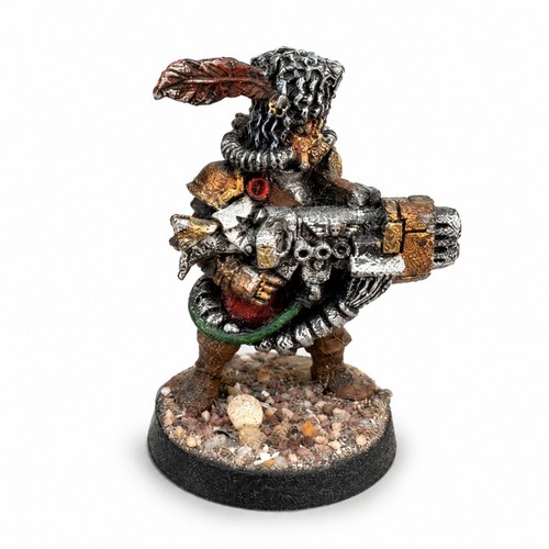 Figurine métal peinte