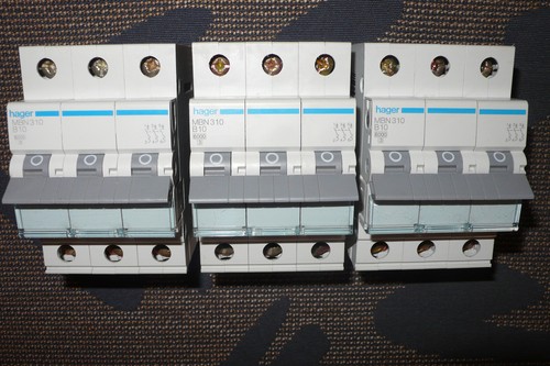 Disjoncteur triphase 10a - disjoncteur,