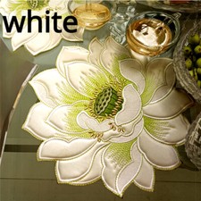 1PC Style Européen Napperon Table Tapis Fleur Forme Broderie Repas Pièce Décor