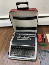 Works! 1966 Olivetti Lettera