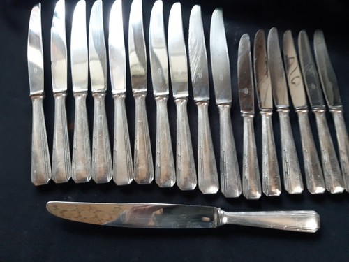 Couteaux françois - ,