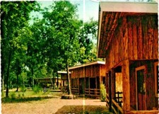 33 . SOULAC SUR MER .LE CAMPING PALACE .LE VILLAGE DE VACANCES " LA CHENAIE " 