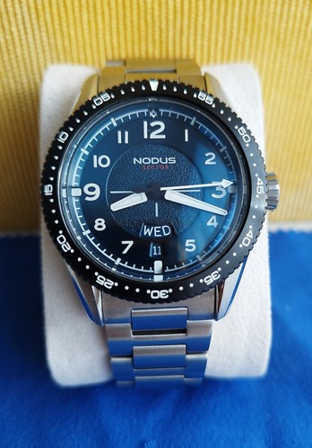 Montre nodus sector pilot - pilot,