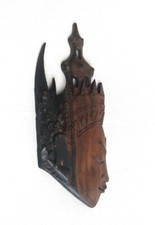 Masque indonésien décoratif