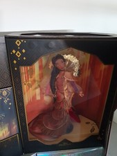 Poupée limitée disney - poupée,