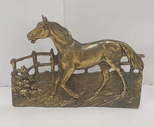 Sculpture cheval barrière - sculpture,