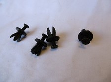 4 x Agrafes Clips Plastique