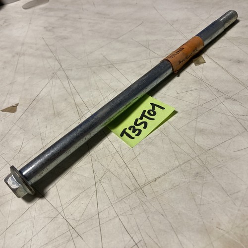 Suzuki 64711 43000 axe - axe, roue