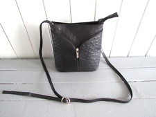 Sac à bandoulière en cuir façon autruche noir