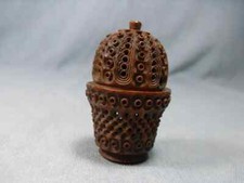 Bel étui à chapelet en œuf de COROZO sculpté, boite XIXè