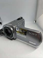 Sony Handycam DCR-SR52E Camcorder 30GB HDD + Charger, Battery