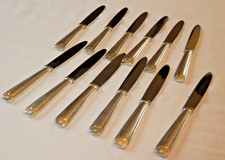 12 couteaux à entremets