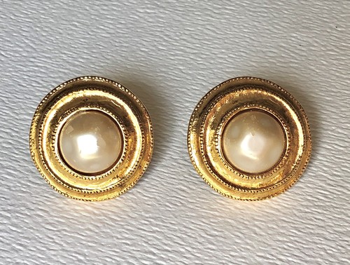 Authentic chanel collection - chanel, 26