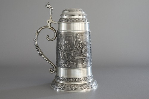 Grande chope bière allemande - chope,