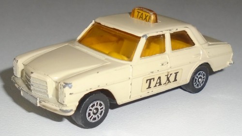 Voiture corgi juniors taxi - voiture,