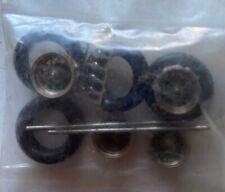 Lot 4 jantes rayon & pneus, essieu, voitures de sport/ GT - pièce maquette 1/43e