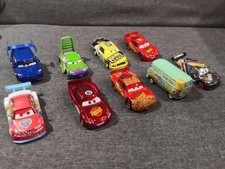 Lot 9 voitures métal Disney