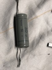 condensateur ￼ 50V - 50MF