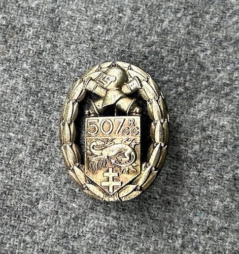 Insigne pucelle 507 - insigne,