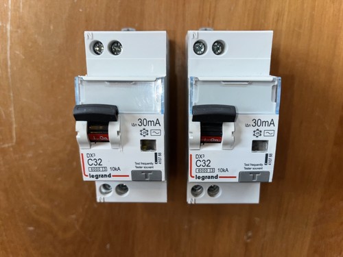 Disjoncteur differentiel 32a - differentiel,