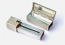 Étui rouge à lèvres argent