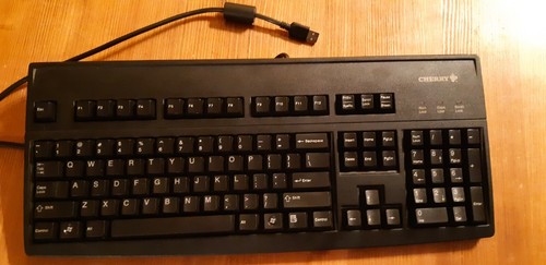 Clavier qwerty marque cherry - clavier,
