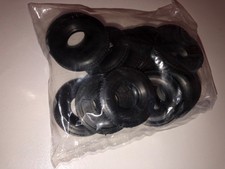 1/24 HELLER 8 PNEUS PLASTIQUE