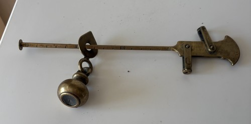 Ancienne petite balance