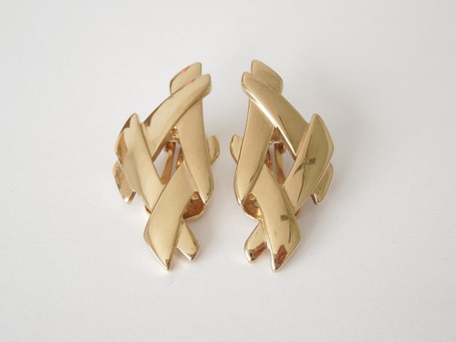 Pierre lang boucles - pierre, d'oreilles