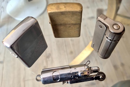 Lot briquets 2x zippo - 4,