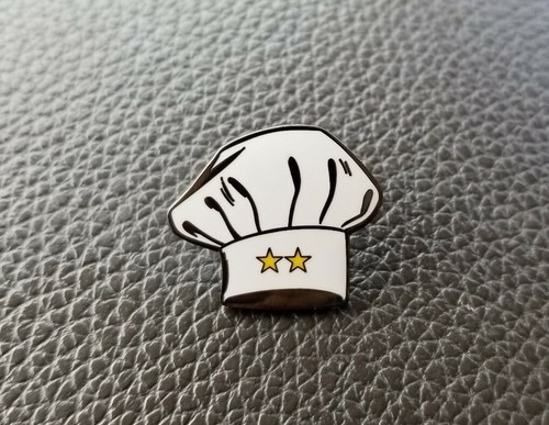 Story arc pins 4 - pins, #4—
