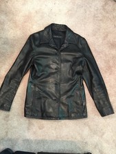 Zabari Black 5 Front Button