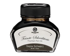 Encre de stylo plume dans un