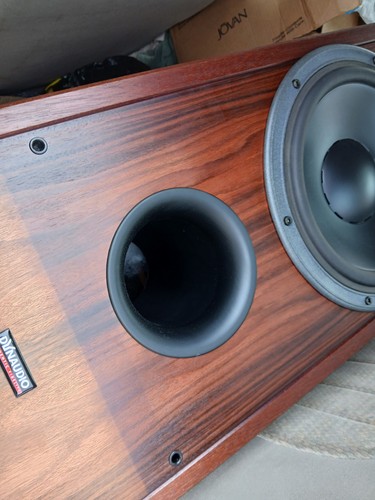 Dynaudio contour theatre sub - dynaudio,