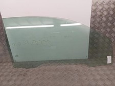Vitre avant droit RENAULT