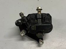 UN ETRIER DE FREIN AVANT