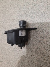 RENAULT SCENIC 2 BOUTON REGULATEUR DE VITESSE REF 8200206738 / 61890007	