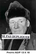 PHOTO DE PRESSE ORIGINALE AGIP  de TREVOR HOWARD