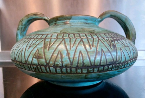 Vase céramique moderniste - en,
