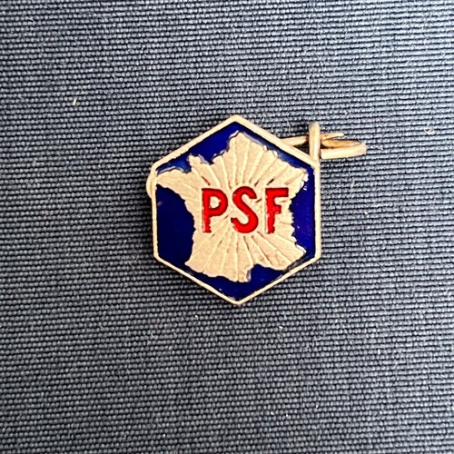 Tora 216 insigne politique - tora,