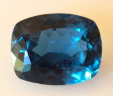 Topaze London Blue du Brésil de 9,10 ct Taille Fantaisie  - Certificat AGL
