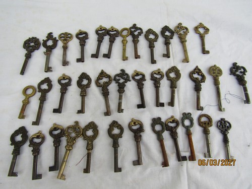 Lot cles ancienne key - de, 36